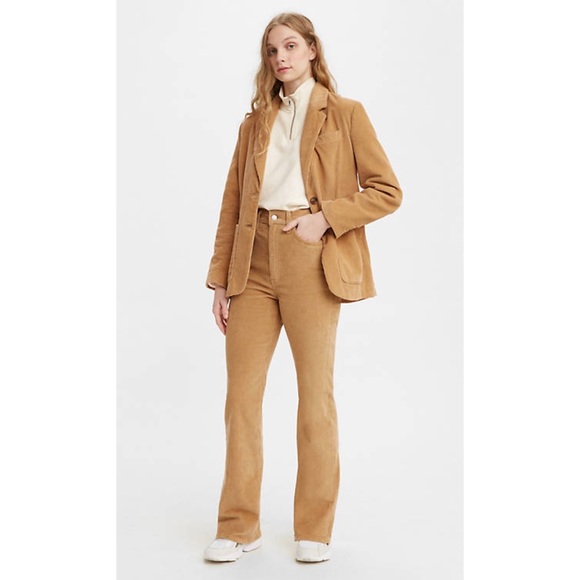 Levi's® Premium RIBCAGE BOOTCUT CORDUROY PANTS - Picture 9 of 15